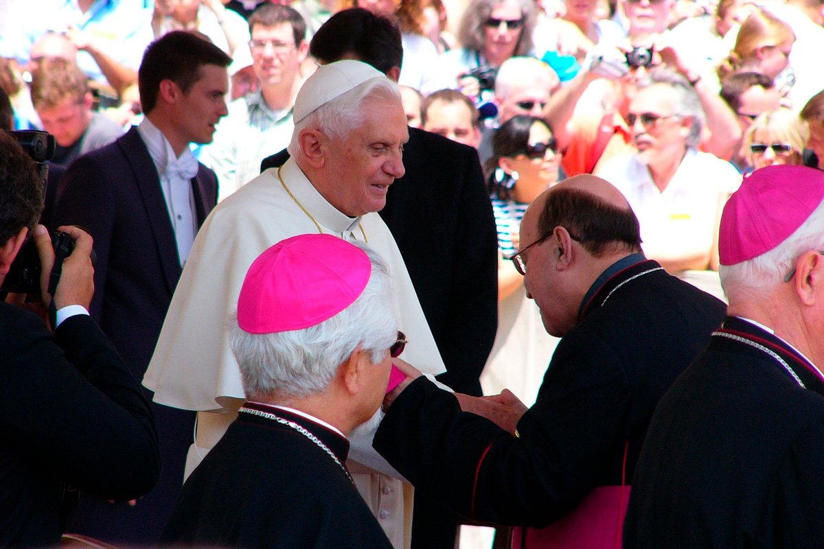 ¿Qué pasa cuando un Papa renuncia a su cargo?