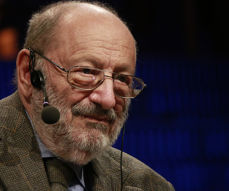 Umberto Eco: “Ciertas cosas que creemos un progreso no son un progreso”