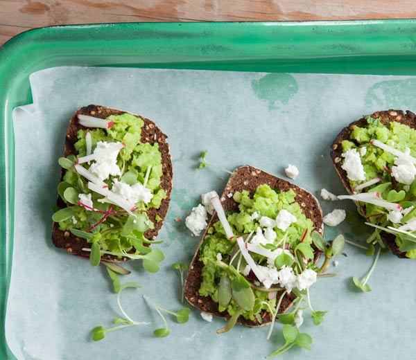 recetas con tostadas y búfala