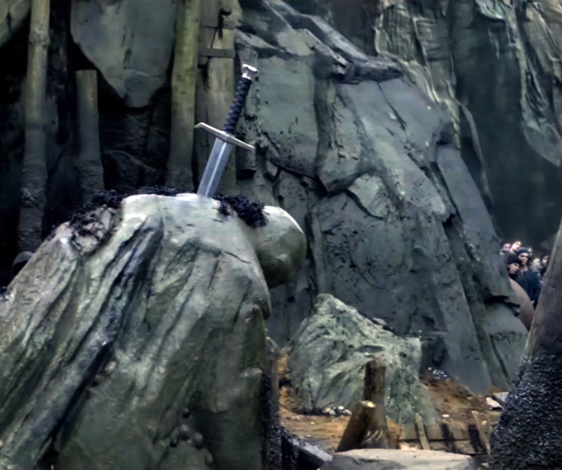 La gloria y el poder en el tráiler de ‘King Arthur: legend of the sword’
