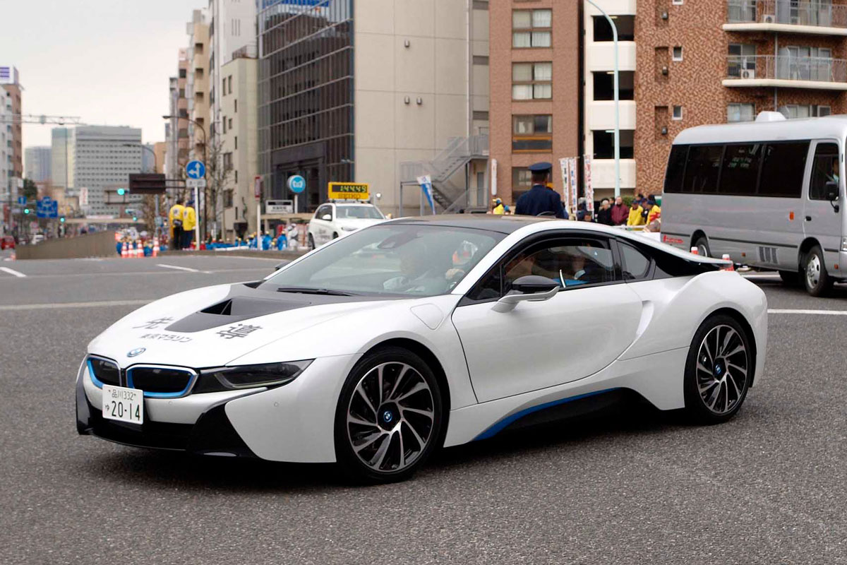BMW i8