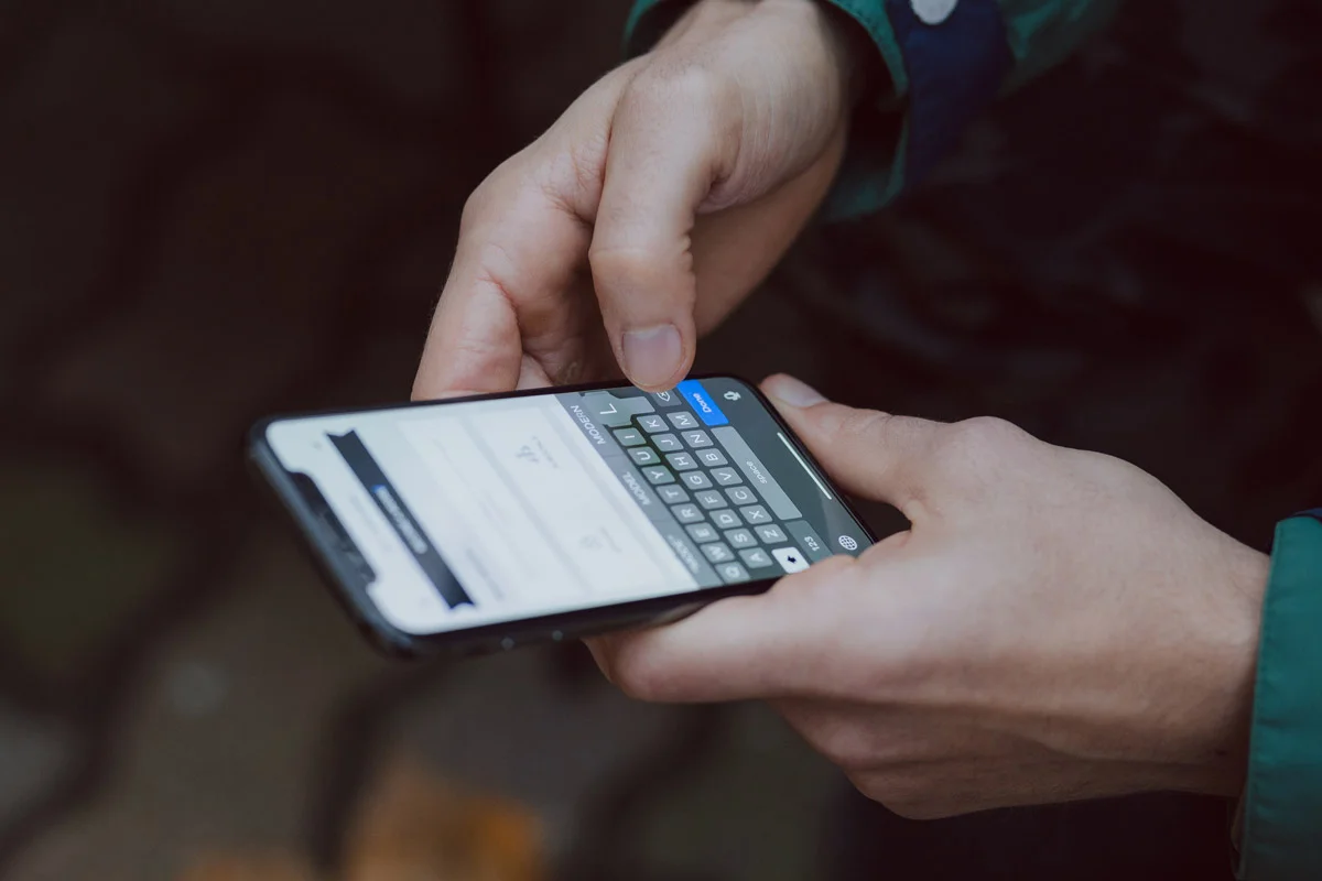 Los 10 smartphones compactos para los que odian los celulares grandes