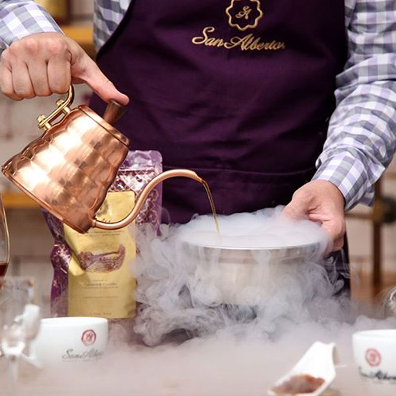 café