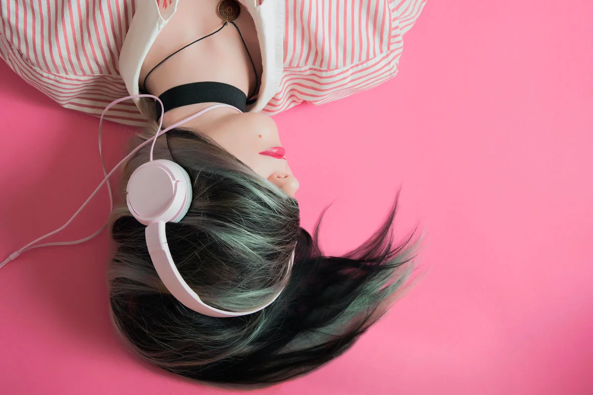 Cinco cosas que se pueden hacer con Spotify aparte de escuchar música