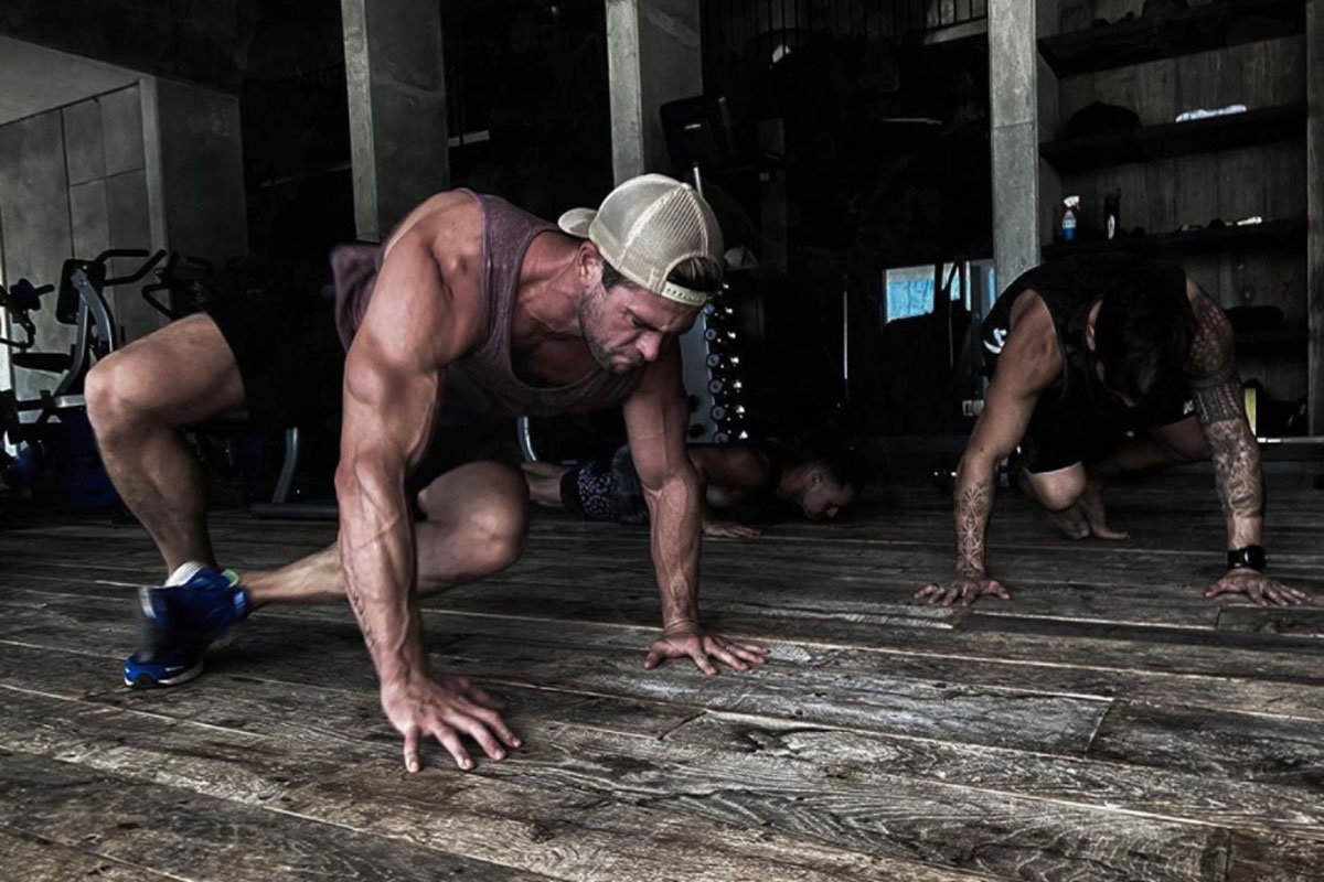 7 rutinas para ejercitar el cuerpo en casa como un profesional