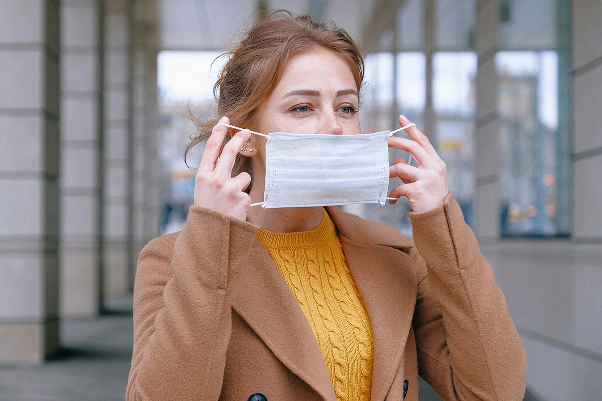 8 pasos para proteger su rostro y sus labios del uso del tapabocas