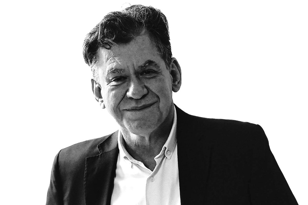 Los 5 libros que han marcado la vida de León Valencia