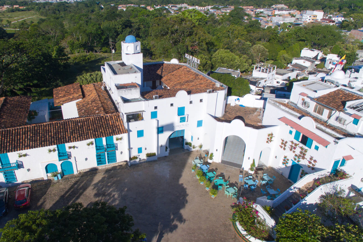 Hotel Aldea Plaza, Santorini colombiano