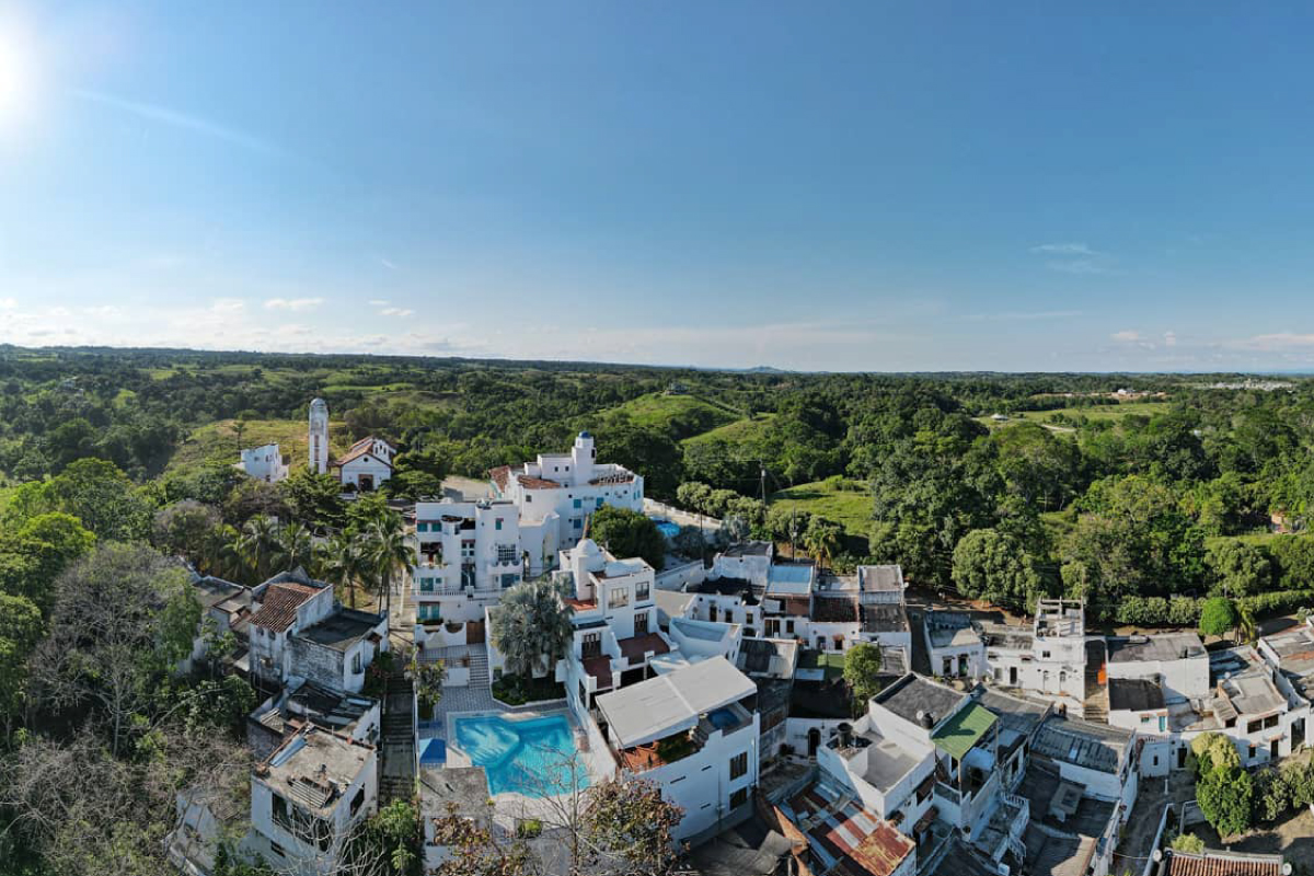 Vista aérea La Aldea, Santorini colombiano
