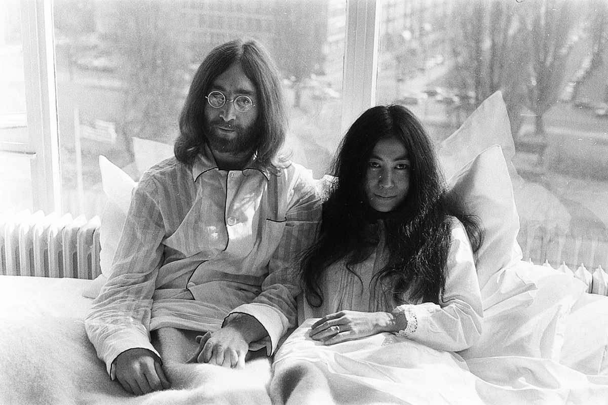 Compositor, poeta y dibujante: Una mirada a John Lennon