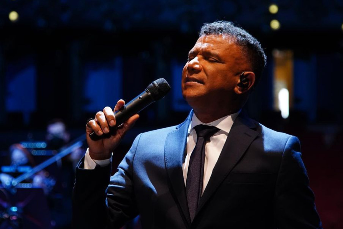 Coronel Premium: el concierto de Juan Carlos Coronel en el Teatro Colón