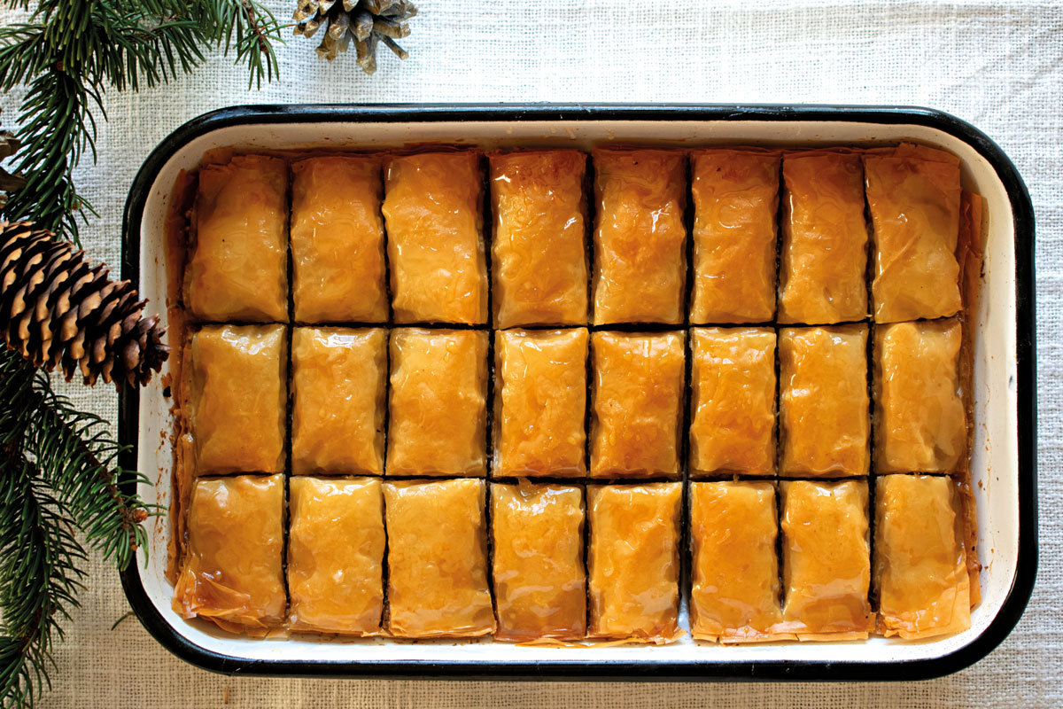 Receta: Baklava con nueces de nogal y miel de abejas