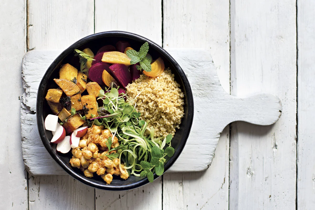 ¿Cómo preparar un bowl de quinua para 4 personas? Acá la receta