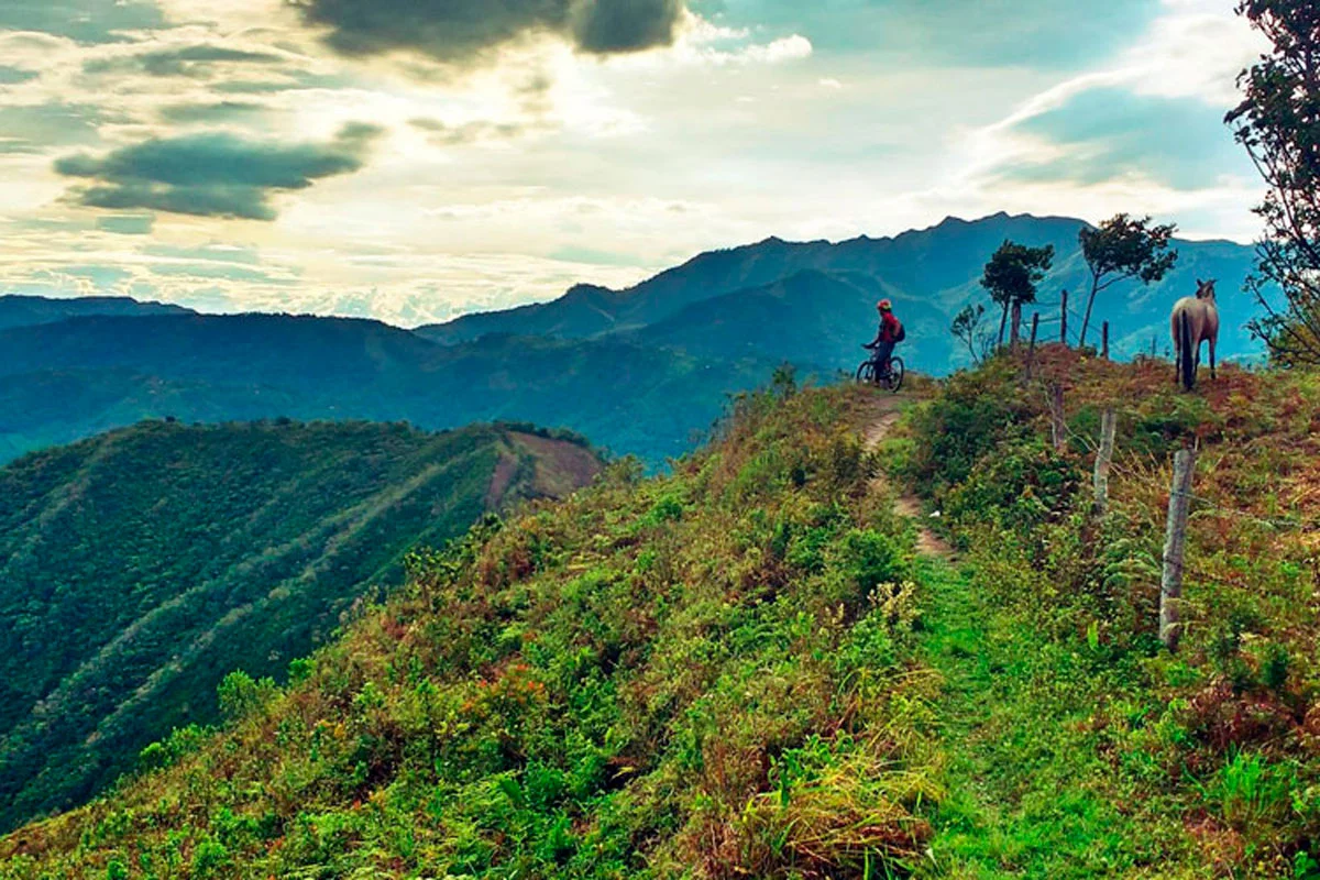 Vea las mejores rutas para bicicleta cerca a Bogotá