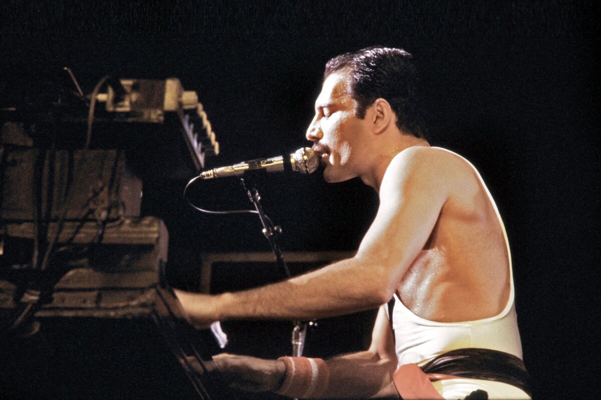 Freddie Mercury: homenaje a un grande del rock que partió hace 30 años