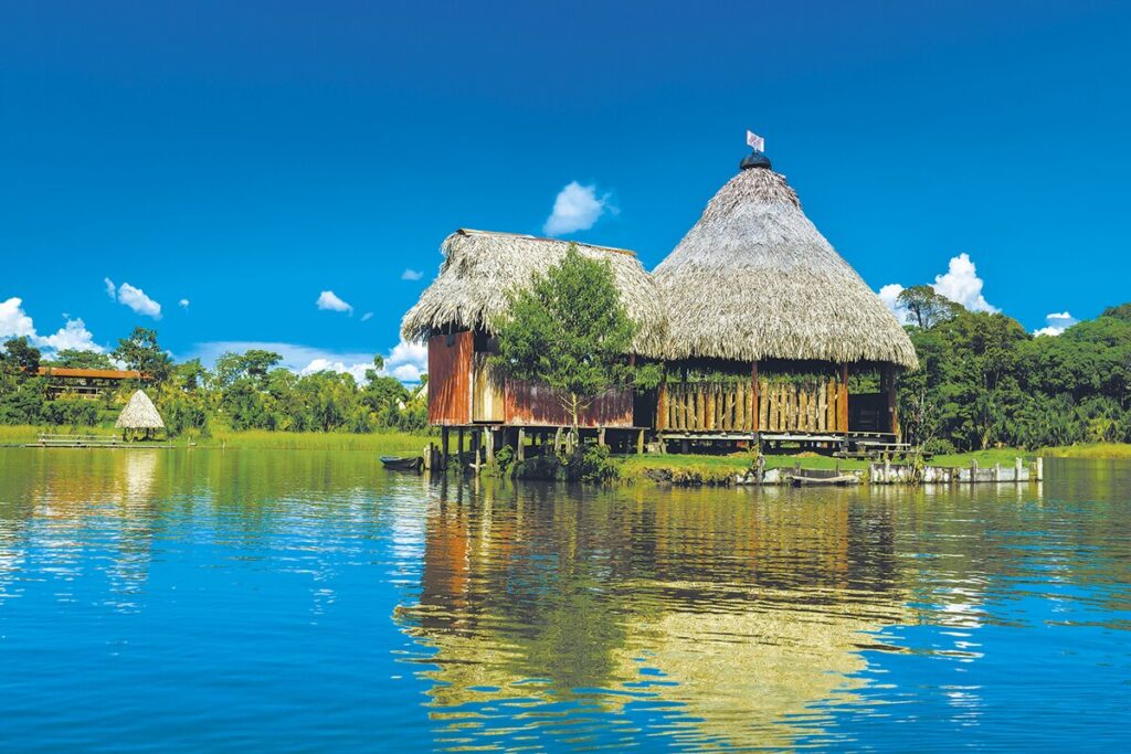 Laguna Azul Perú