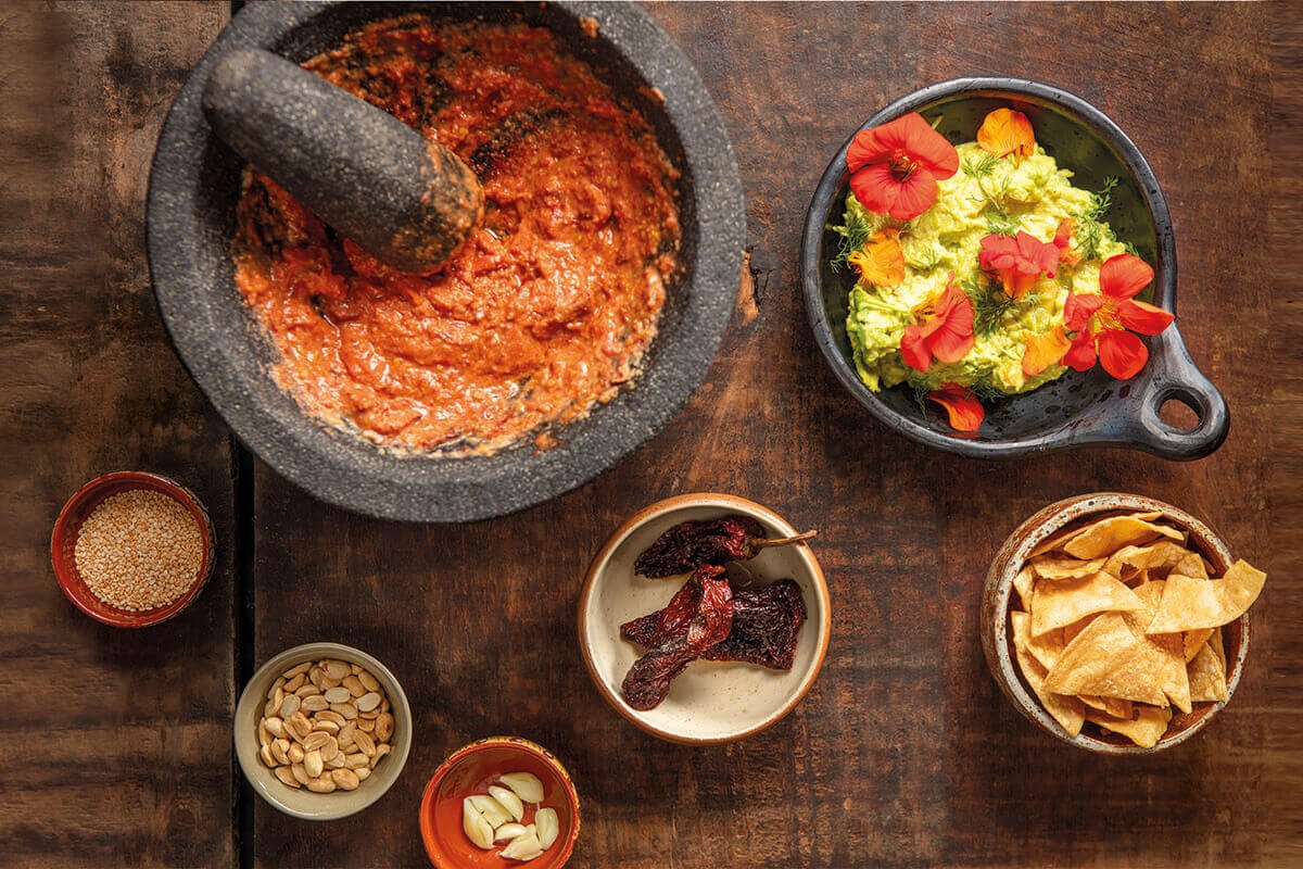 Así se prepara una buena salsa de molcajete