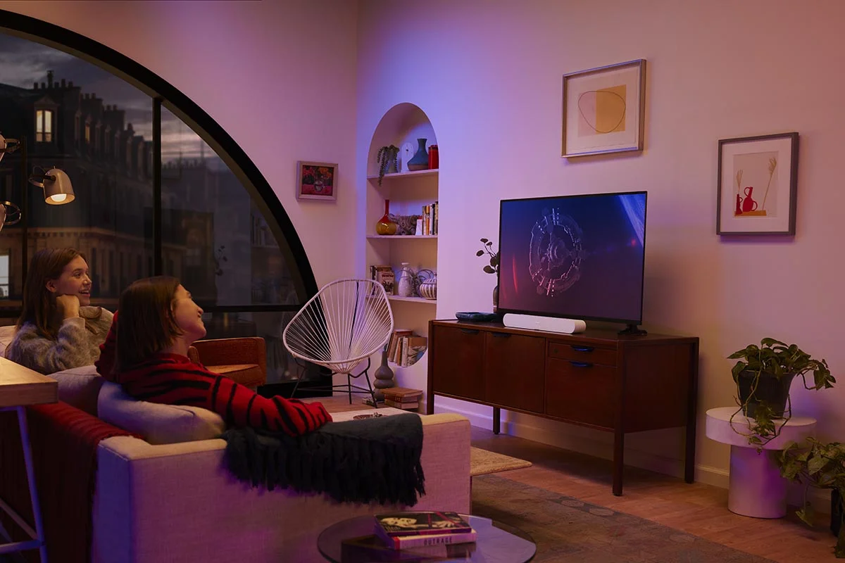 Un gran sonido en una barra pequeña