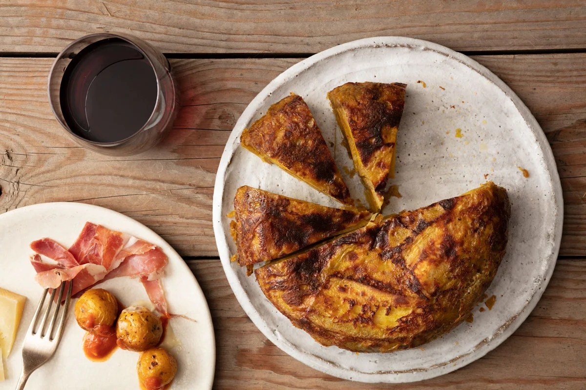 Pruebe en casa esta receta de tortilla española con arracacha