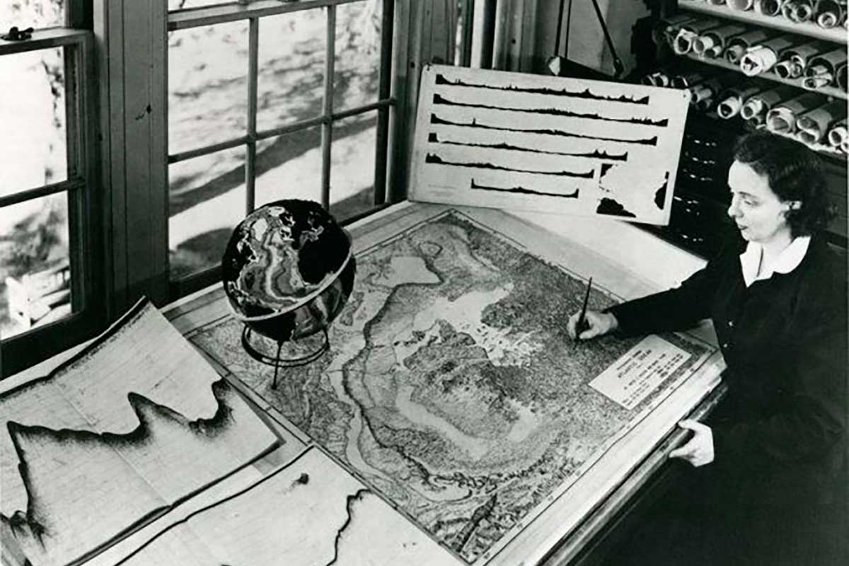Marie Tharp: ¿Quién es la persona a la que Google le dedica un doodle interactivo?