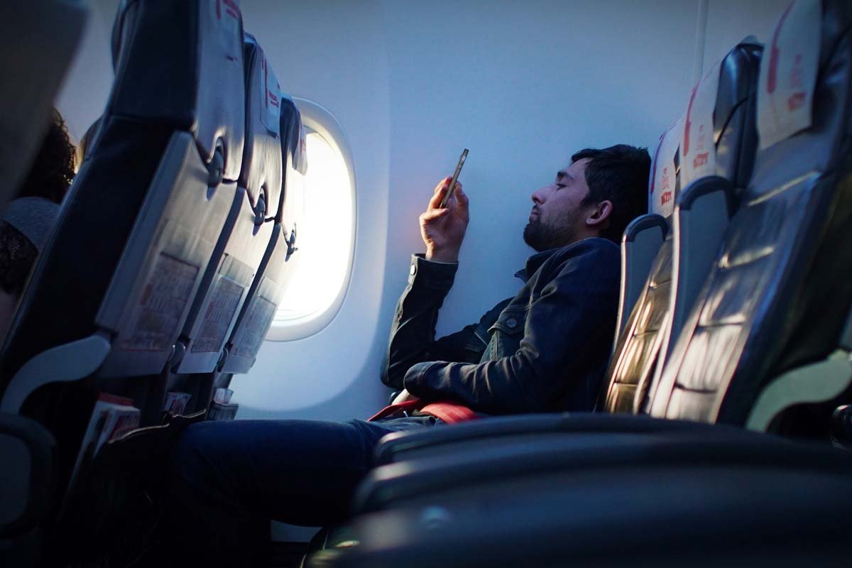 Ya podrá hablar por su celular durante un vuelo con esta tecnología