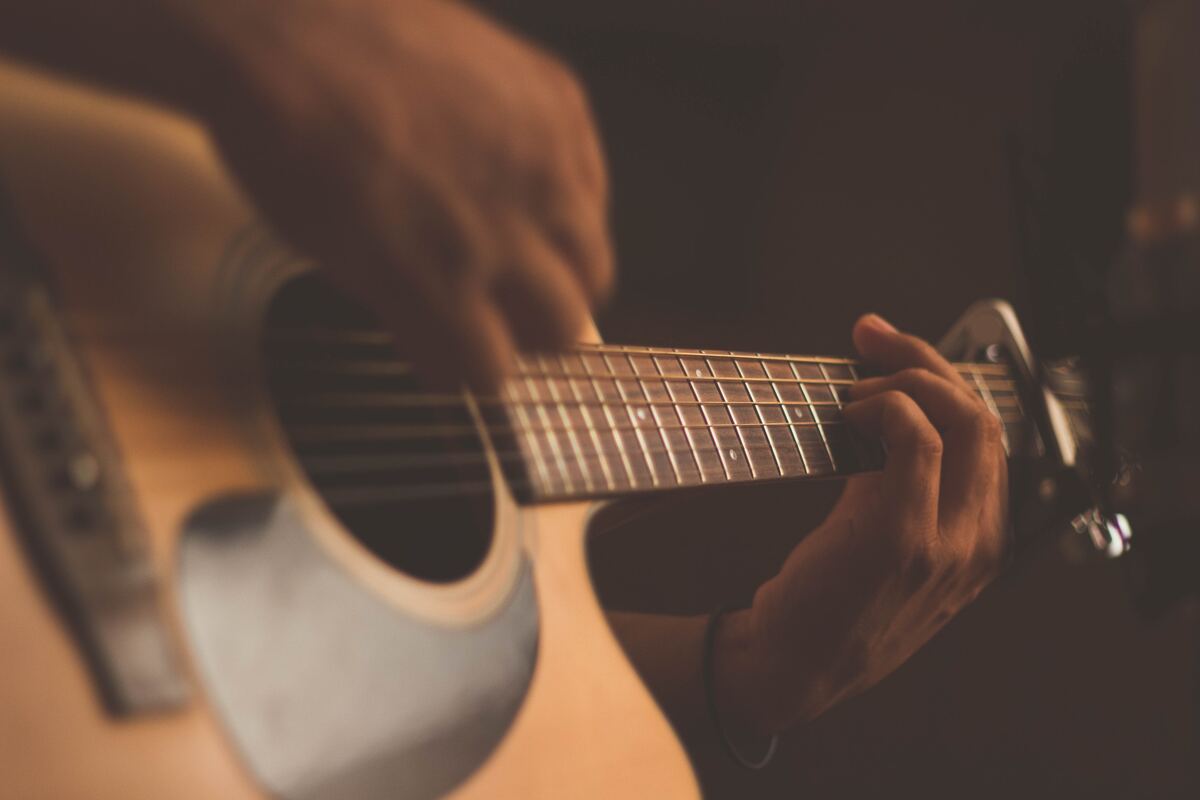 Cinco artistas musicales de Colombia para conocer en 2024