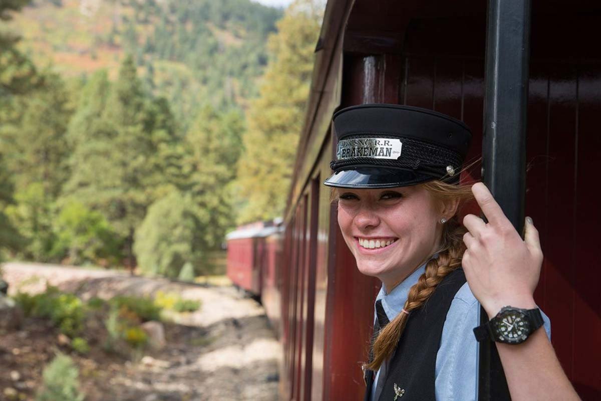 Móntese al tren temático que recorre los valles de Colorado, Estados Unidos
