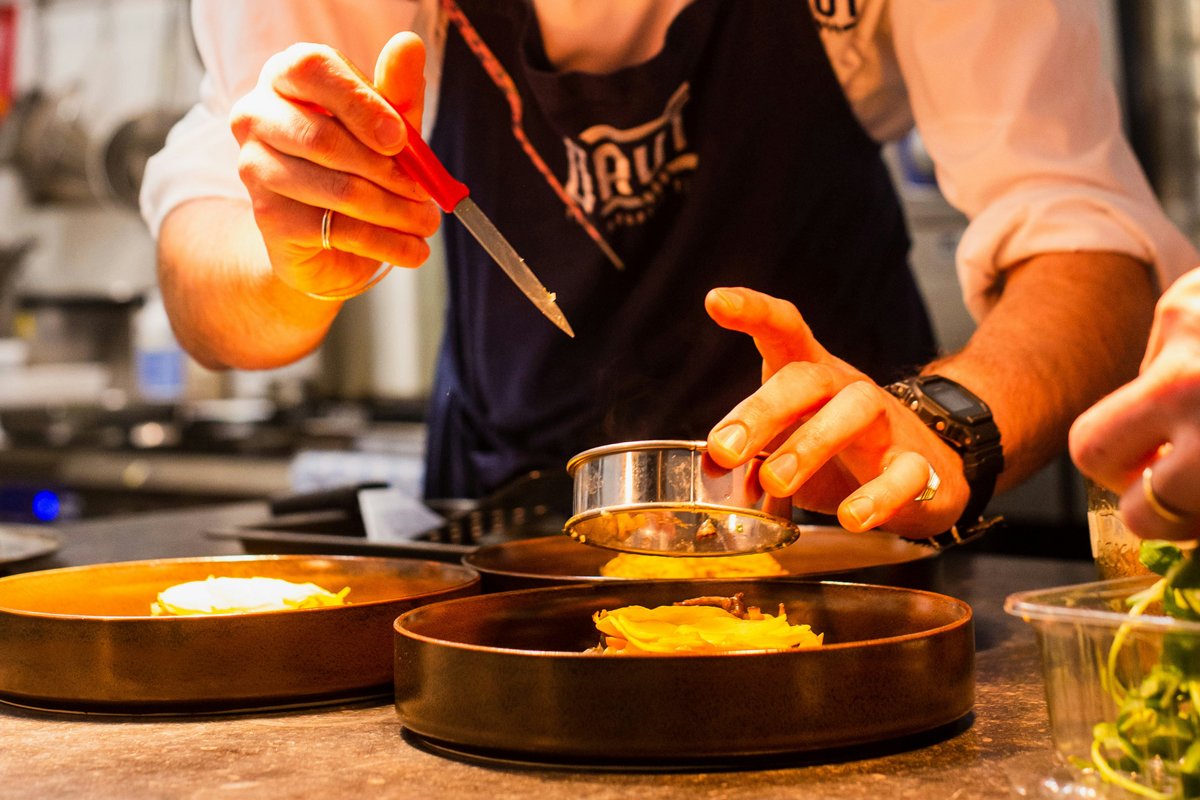 Estos son los chefs colombianos que llegaron a la final del S. Pellegrino Young Chef Academy
