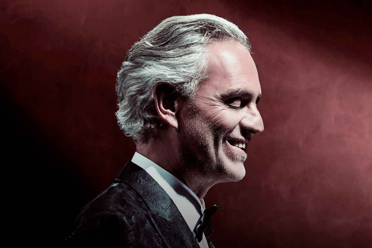Andrea Bocelli celebra 30 años en la música con el lanzamiento de su álbum Duets