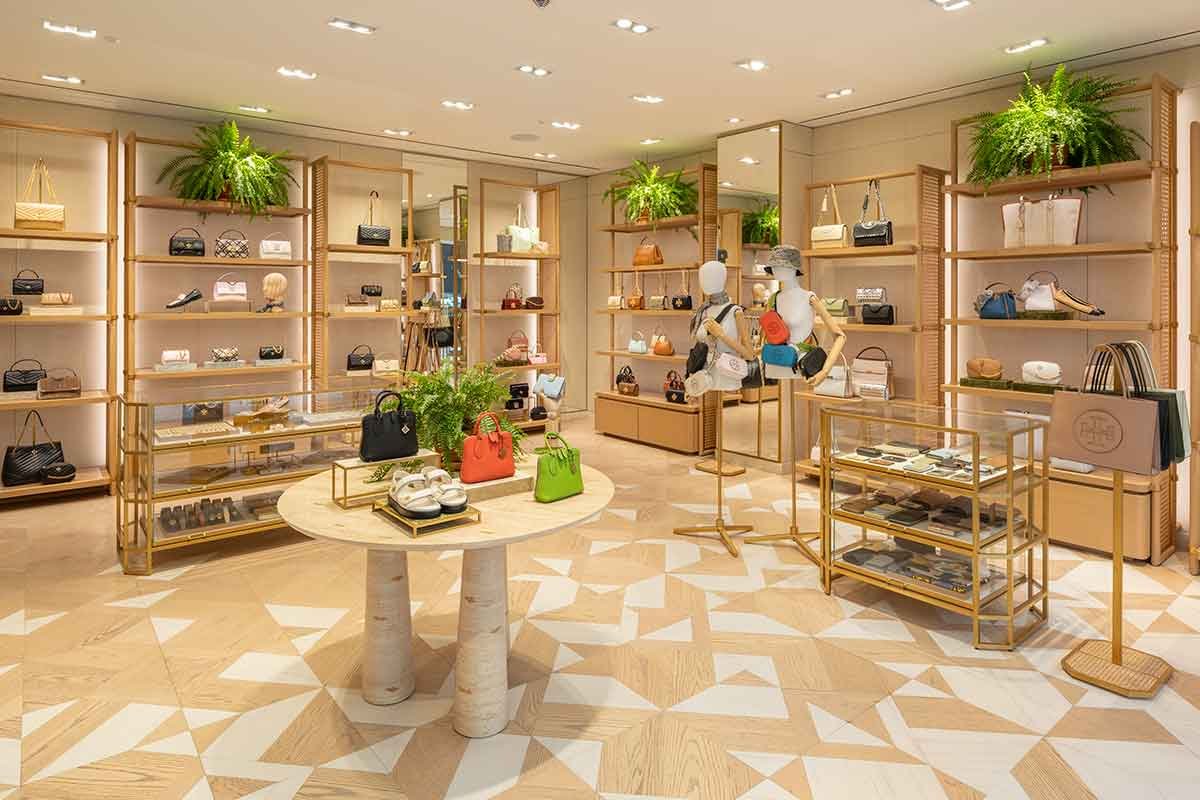 Tory Burch en Andino: la boutique que redefine la elegancia en Bogotá