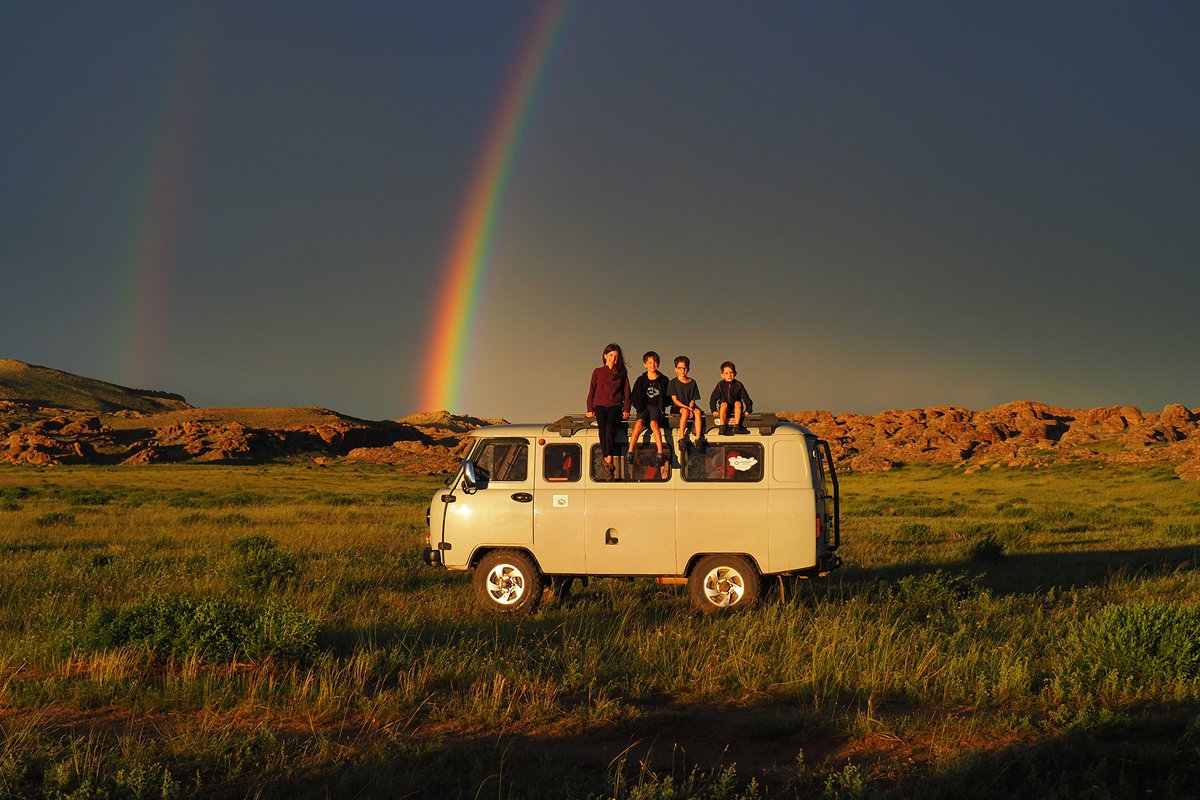 Blink: la historia de los padres que llevaron a sus hijos a ver el mundo antes de que perdieran la vista