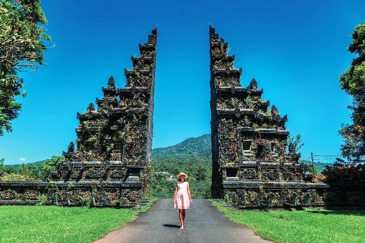 Mujeres viajeras: cuatro lugares para recorrer el mundo con libertad y confianza